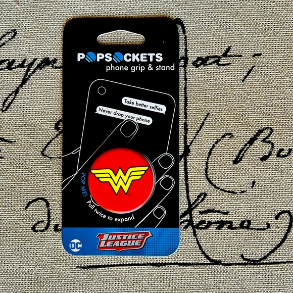 DC Justice league Wonder Woman pop socket - Picture 1 of 2